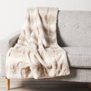 🎉LAST PIECE🎉RACHEL RACHEL ROY 50×60 Spotted Faux Fur Throw